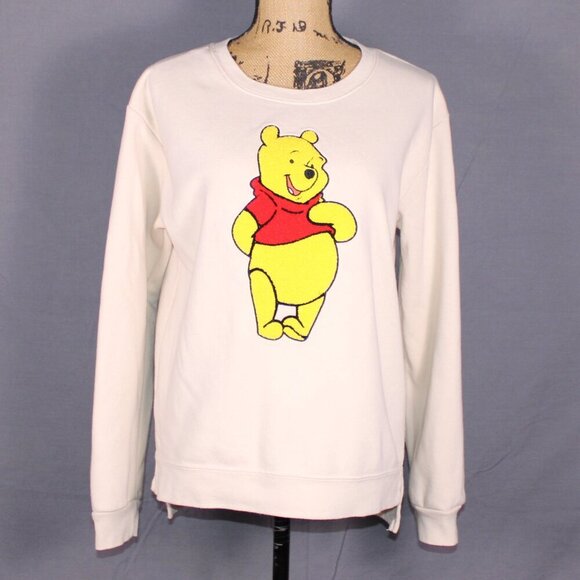 Disney Winnie the Pooh Chenille Patch Crewneck Sweatshirt Ivory Size L Casual - Picture 1 of 10